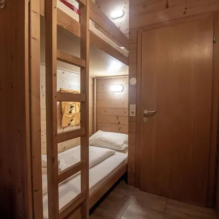 Διαμέρισμα And Mountain View