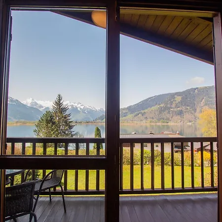 Apartment And Mountain View *